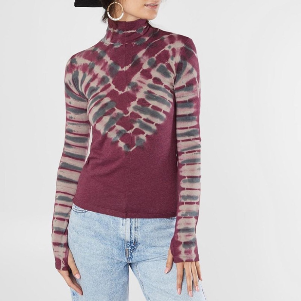 L FREE PEOPLE Psychedelic Tie-dye Turtleneck Top - Picture 3 of 7